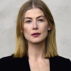 Rosamund Pike